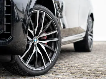 BMW X6 xDrive30d M-SportPRO 22 PANO AdLED KoZg Iconi