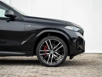 BMW X6 xDrive30d M-SportPRO 22 PANO AdLED KoZg Iconi
