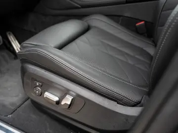 BMW X6 xDrive30d M-SportPRO 22 PANO AdLED KoZg Iconi