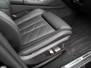 BMW X6 xDrive30d M-SportPRO 22 PANO AdLED KoZg Iconi