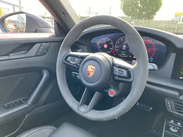 Porsche 911 Carrera 4 GTS Cabrio BOSE Lifting
