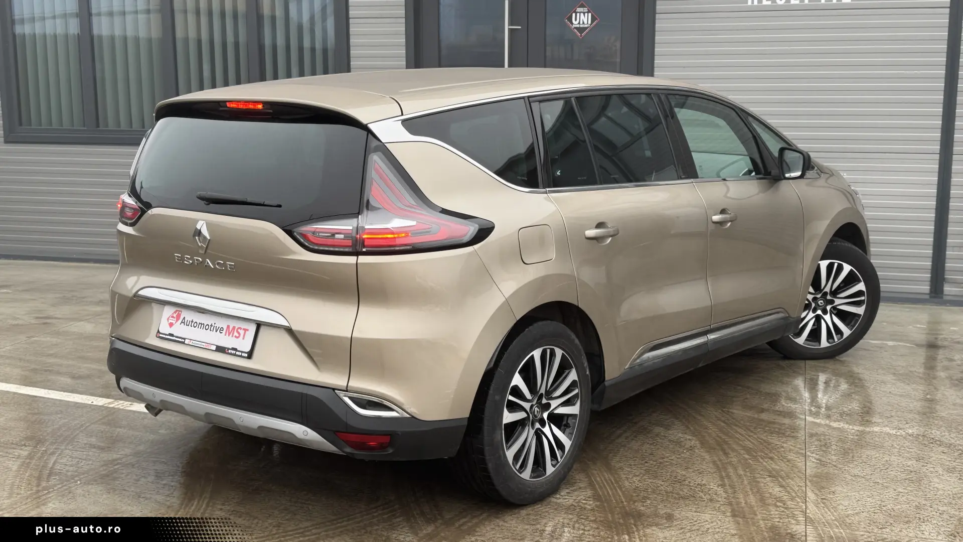 Renault Espace Initiale Paris