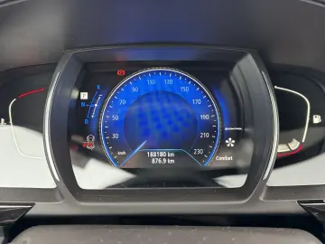 Renault Espace Initiale Paris