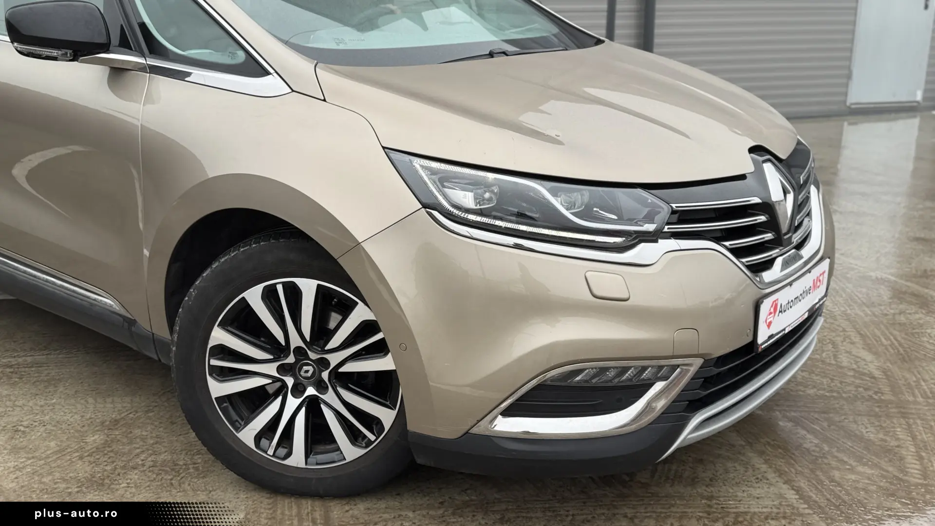 Renault Espace Initiale Paris