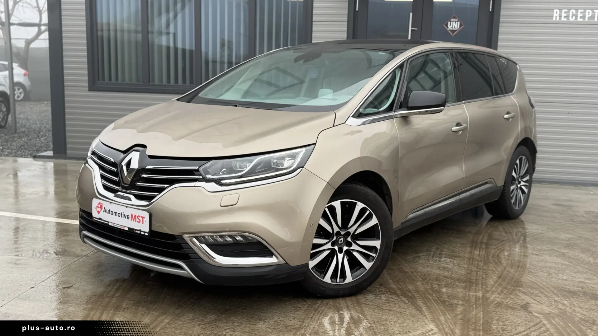 Renault Espace Initiale Paris