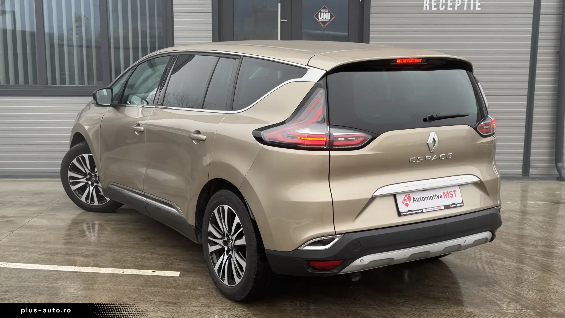 Renault Espace Initiale Paris