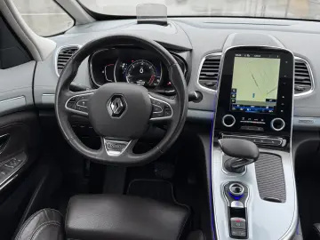 Renault Espace Initiale Paris
