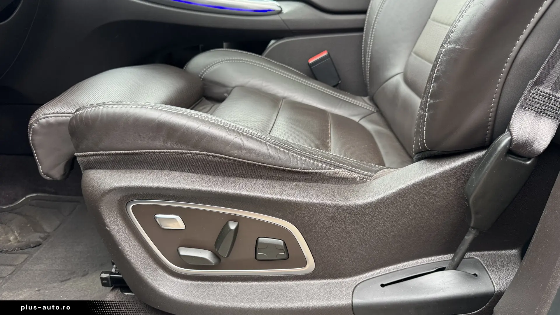 Renault Espace Initiale Paris