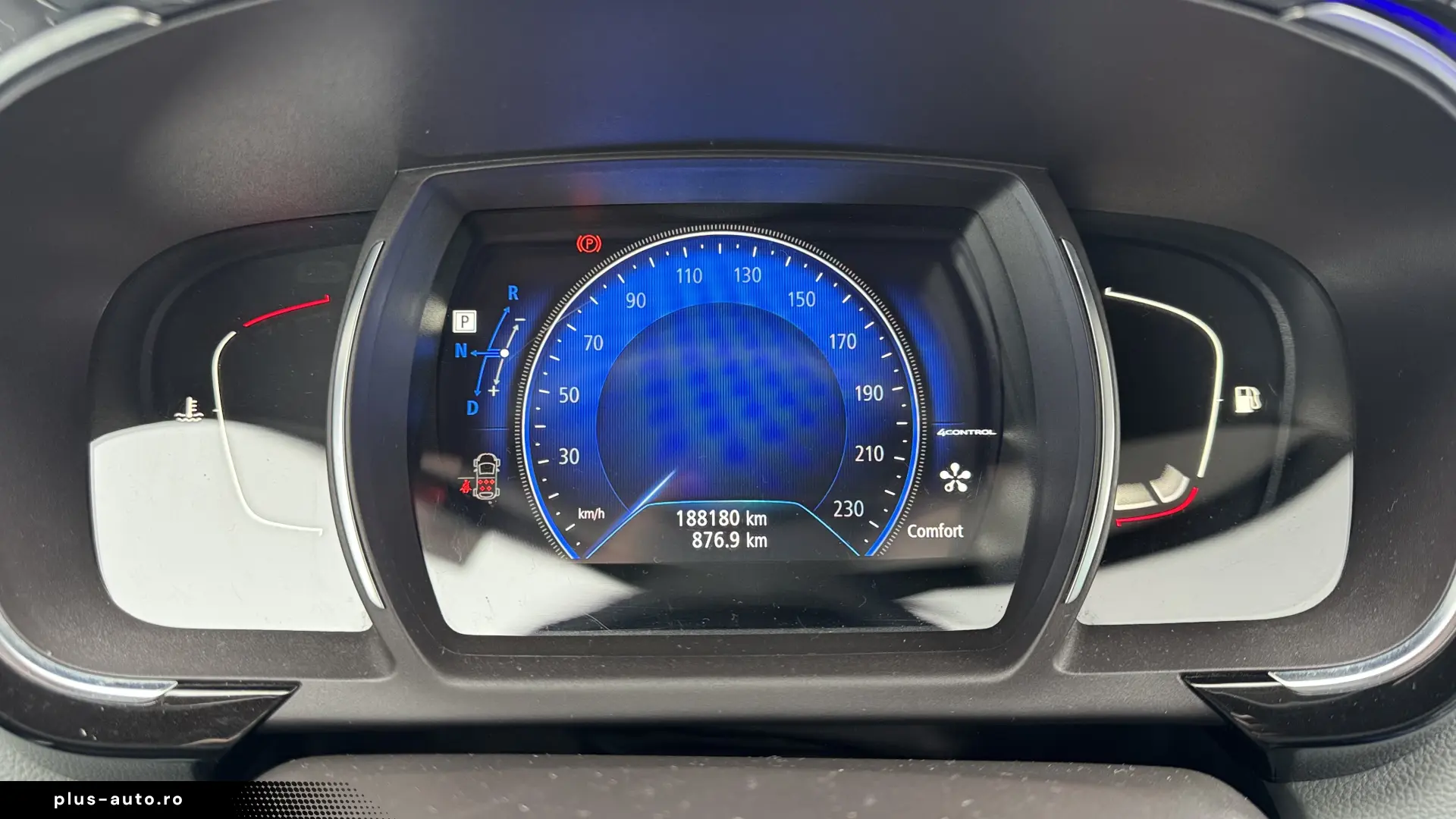 Renault Espace Initiale Paris