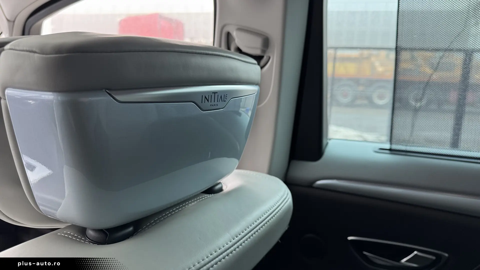 Renault Espace Initiale Paris