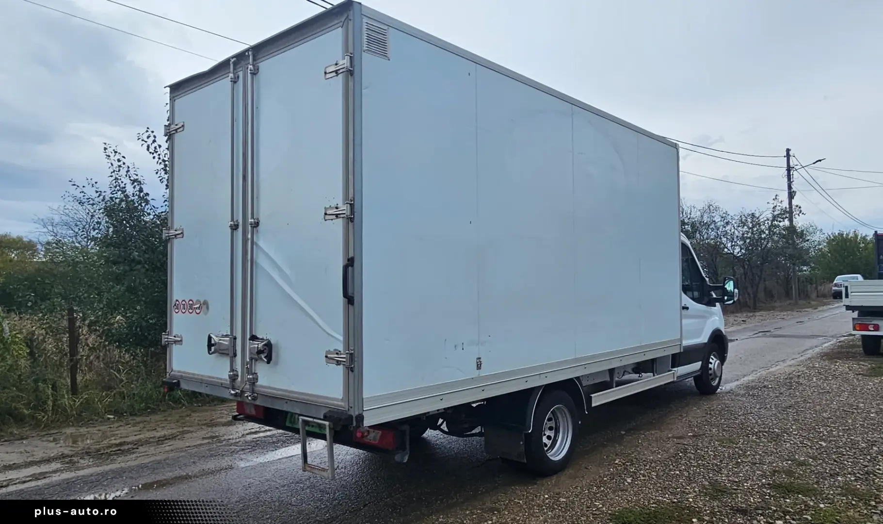Ford Transit Box