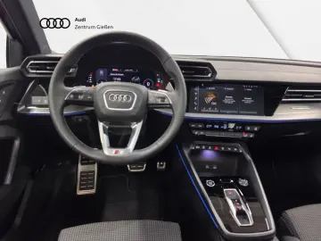 Audi A3 Sportback 35 TFSI S line Pano