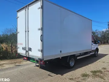 Ford Transit Box