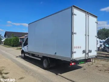Ford Transit Box