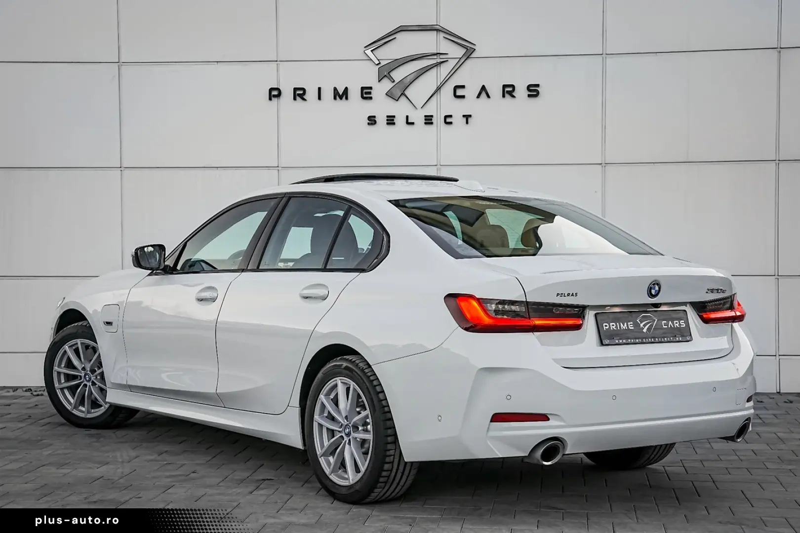 BMW Seria 3 320e Aut. Luxury Line