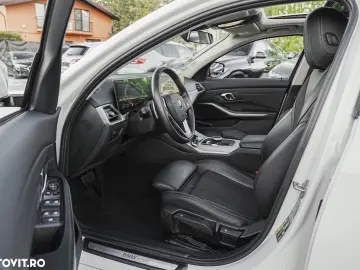 BMW Seria 3 320e Aut. Luxury Line