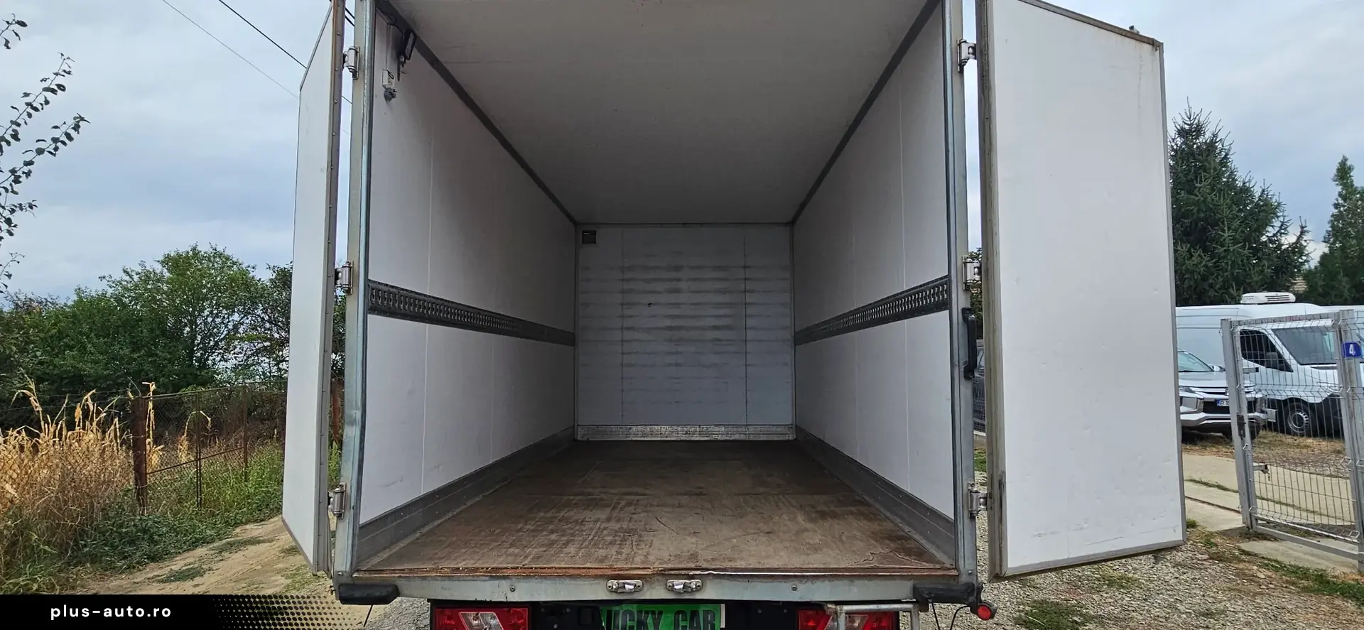 Ford Transit Box