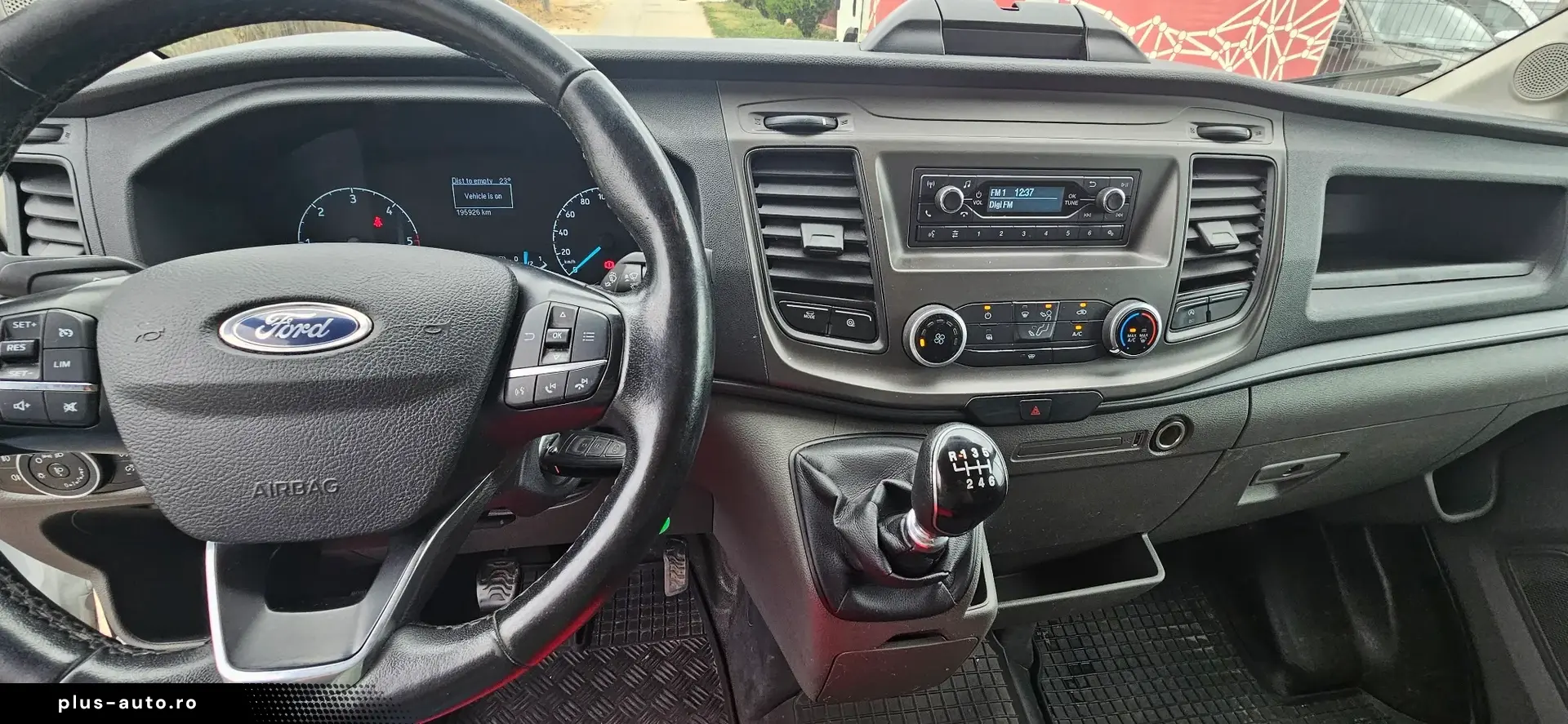 Ford Transit Box