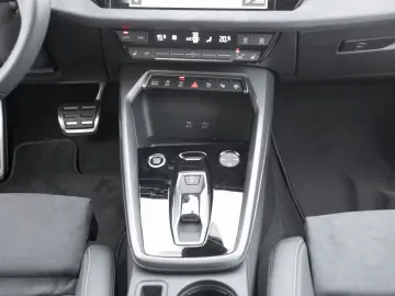 Audi A3 Limousine 35 TFSI S line SONOS MATRIX VIRTUAL