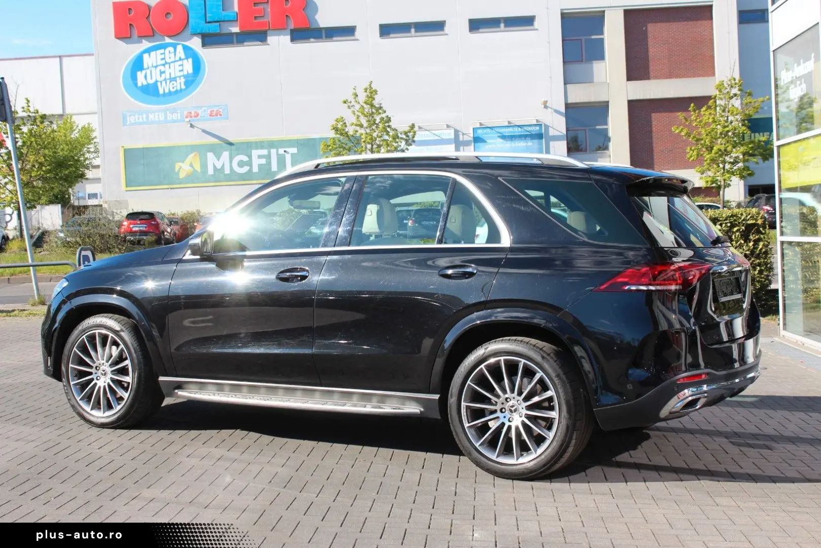 MERCEDES-BENZ GLE 400 d 4-M AMG-Line Pano Distr. LED HuD AHK