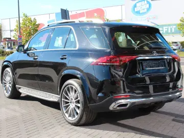 MERCEDES-BENZ GLE 400 d 4-M AMG-Line Pano Distr. LED HuD AHK