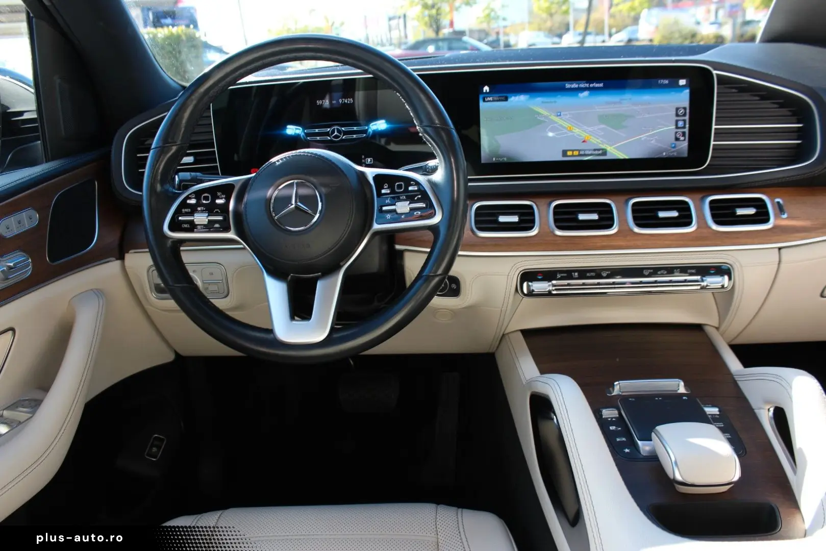 MERCEDES-BENZ GLE 400 d 4-M AMG-Line Pano Distr. LED HuD AHK