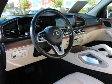 MERCEDES-BENZ GLE 400 d 4-M AMG-Line Pano Distr. LED HuD AHK