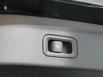 MERCEDES-BENZ GLE 400 d 4-M AMG-Line Pano Distr. LED HuD AHK