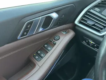 BMW X5 xDrive30d AT MHEV
