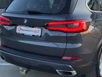 BMW X5 xDrive30d AT MHEV