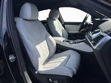 BMW X6 xDr 30d M SPORT PRO SoftCl AHK Pano H K DAPro