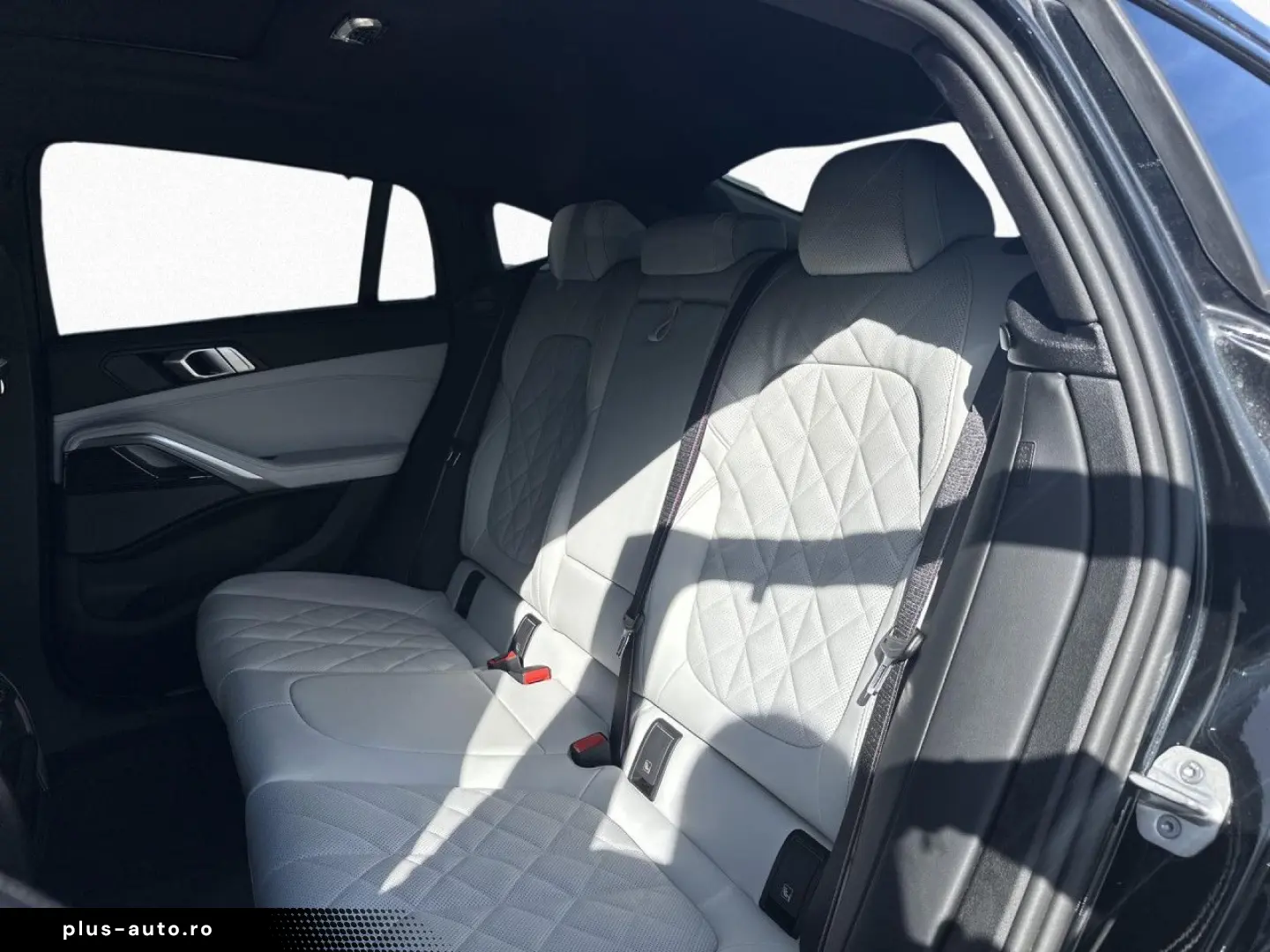 BMW X6 xDr 30d M SPORT PRO SoftCl AHK Pano H K DAPro