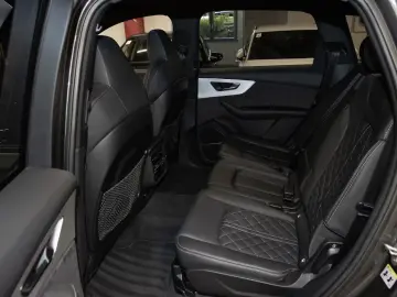 Audi SQ7 TFSI 4.0 quattro Matrix LED 360  AHK 22''