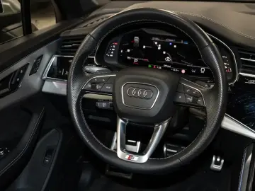 Audi SQ7 TFSI 4.0 quattro Matrix LED 360  AHK 22''