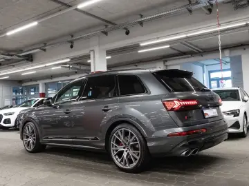 Audi SQ7 TFSI 4.0 quattro Matrix LED 360  AHK 22''