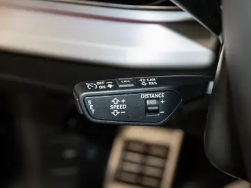 Audi SQ7 TFSI 4.0 quattro Matrix LED 360  AHK 22''