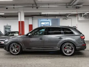 Audi SQ7 TFSI 4.0 quattro Matrix LED 360  AHK 22''