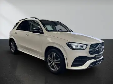 MERCEDES-BENZ GLE 400 d 4M AMG Night 360  Pano Air HUD Sound