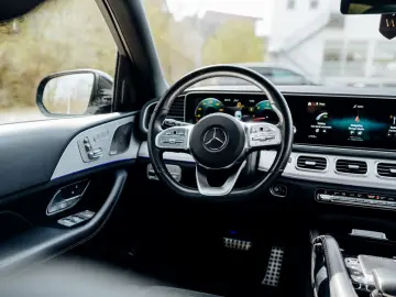 MERCEDES-BENZ GLE 400 d 4Matic  AMG-LINE PANO BURM LED