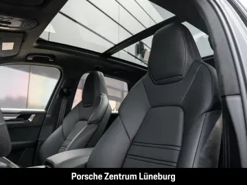 PORSCHE Cayenne GTS HA-Lenkung InnoDrive Head-Up BOSE