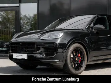 PORSCHE Cayenne GTS HA-Lenkung InnoDrive Head-Up BOSE