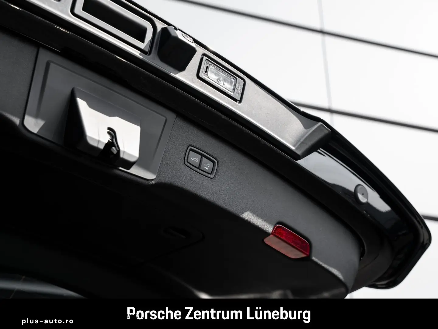 PORSCHE Cayenne GTS HA-Lenkung InnoDrive Head-Up BOSE