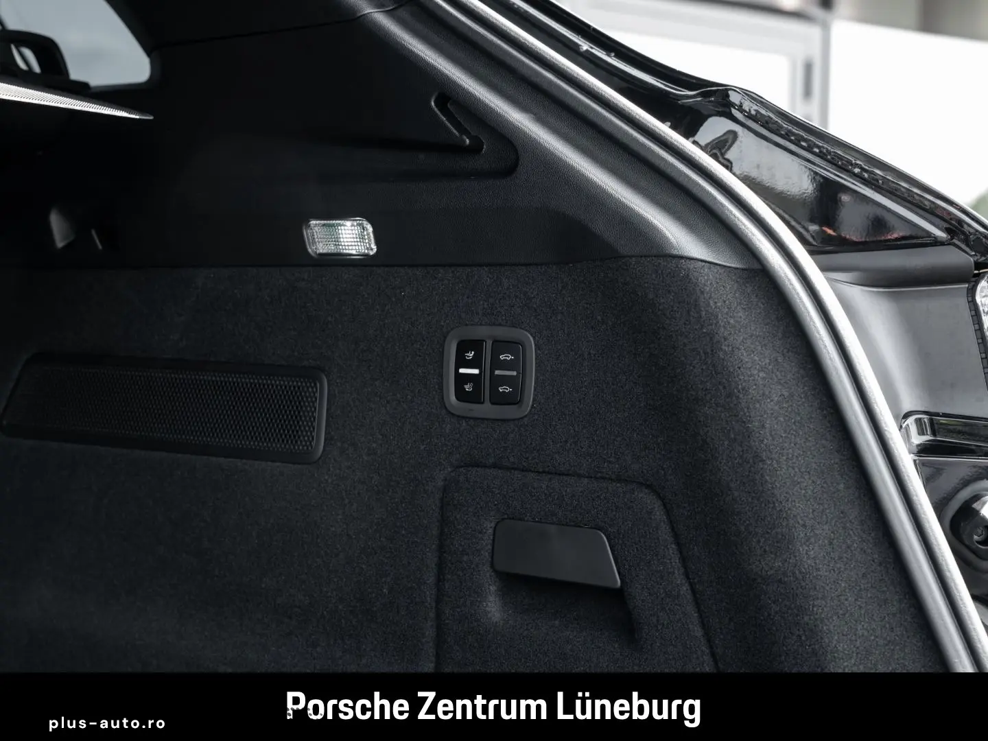 PORSCHE Cayenne GTS HA-Lenkung InnoDrive Head-Up BOSE