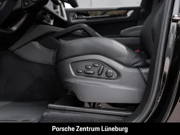 PORSCHE Cayenne GTS HA-Lenkung InnoDrive Head-Up BOSE