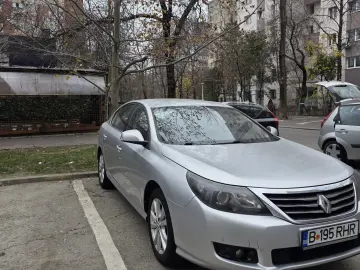 Renault Latitude
