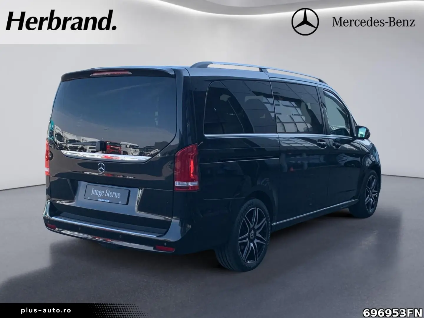 MERCEDES-BENZ V 300 EAV L AMG 4MATIC  AIRMATIC PANO-DACH UVM
