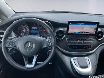 MERCEDES-BENZ V 300 EAV L AMG 4MATIC  AIRMATIC PANO-DACH UVM