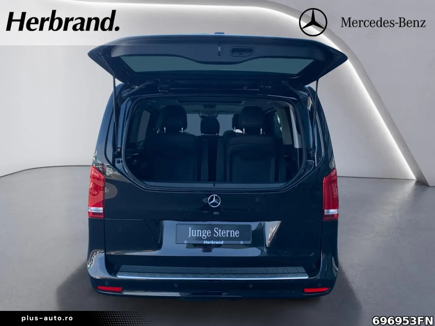MERCEDES-BENZ V 300 EAV L AMG 4MATIC  AIRMATIC PANO-DACH UVM