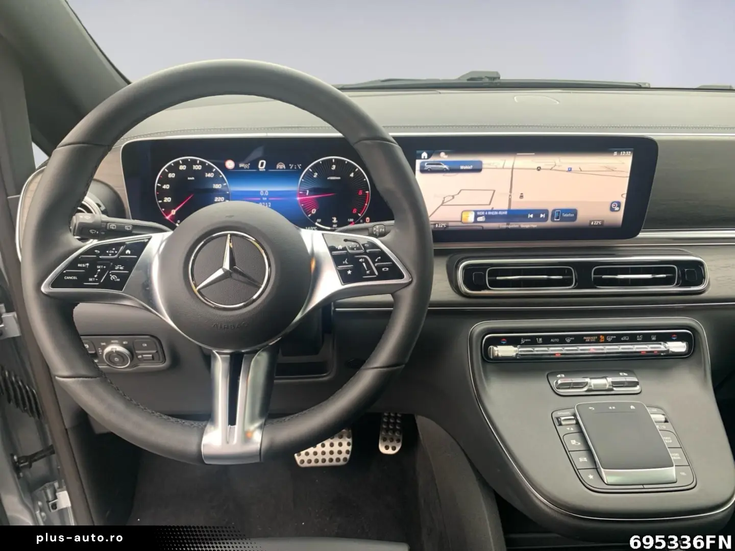 MERCEDES-BENZ V 300 AVG L  AIRMATIC STANDHEIZ PANO-DACH AHK