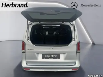 MERCEDES-BENZ V 300 AVG L  AIRMATIC STANDHEIZ PANO-DACH AHK